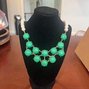 Women's Fashion White & Green Lucite Linked & Pearl Bead Necklace Jewelry